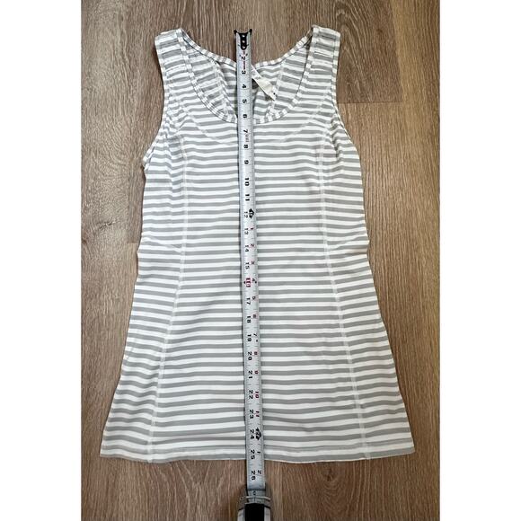 Lululemon|Run Stay on Course Tank|Grey/White Stripe|SZ‎ 6 - Picture 2 of 8